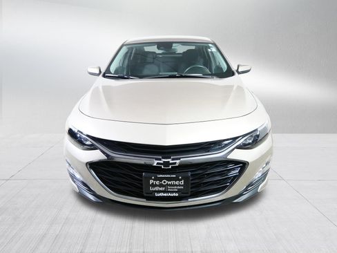Used 2022 Chevrolet Malibu LT FWD image 2