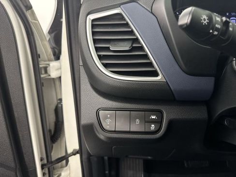 Used 2021 Kia Seltos S FWD image 14