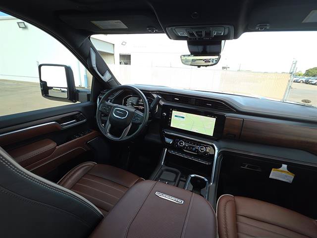 Used 2025 GMC Sierra 2500 Denali Ultimate AWD/4WD image 16