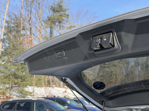 Used 2017 Subaru Outback 2.5i Premium image 30