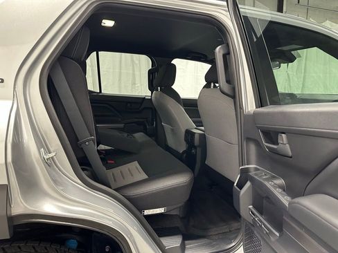 Used 2025 Toyota 4Runner TRD Off-Road image 49