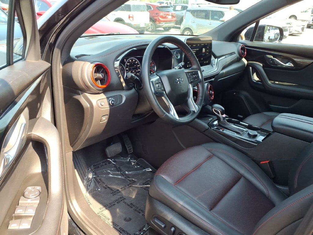 Used 2025 Chevrolet Blazer RS FWD image 6