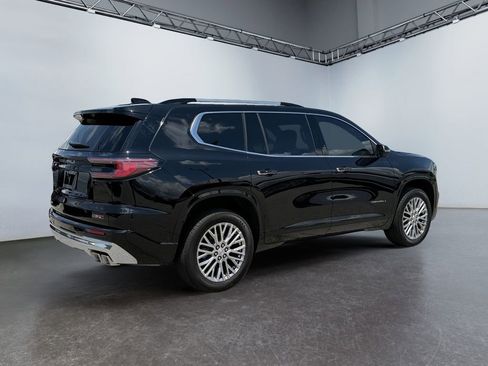 Used 2026 GMC Acadia Denali w/ Super Cruise Package FWD image 3