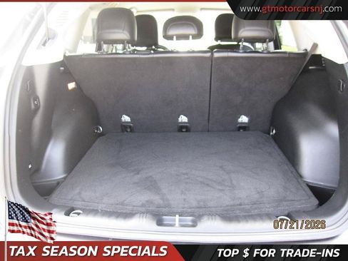 Used 2017 Jeep Compass Latitude w/ Popular Equipment Group AWD/4WD image 21