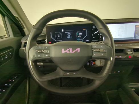 Used 2024 Kia EV9 Land AWD/4WD image 27