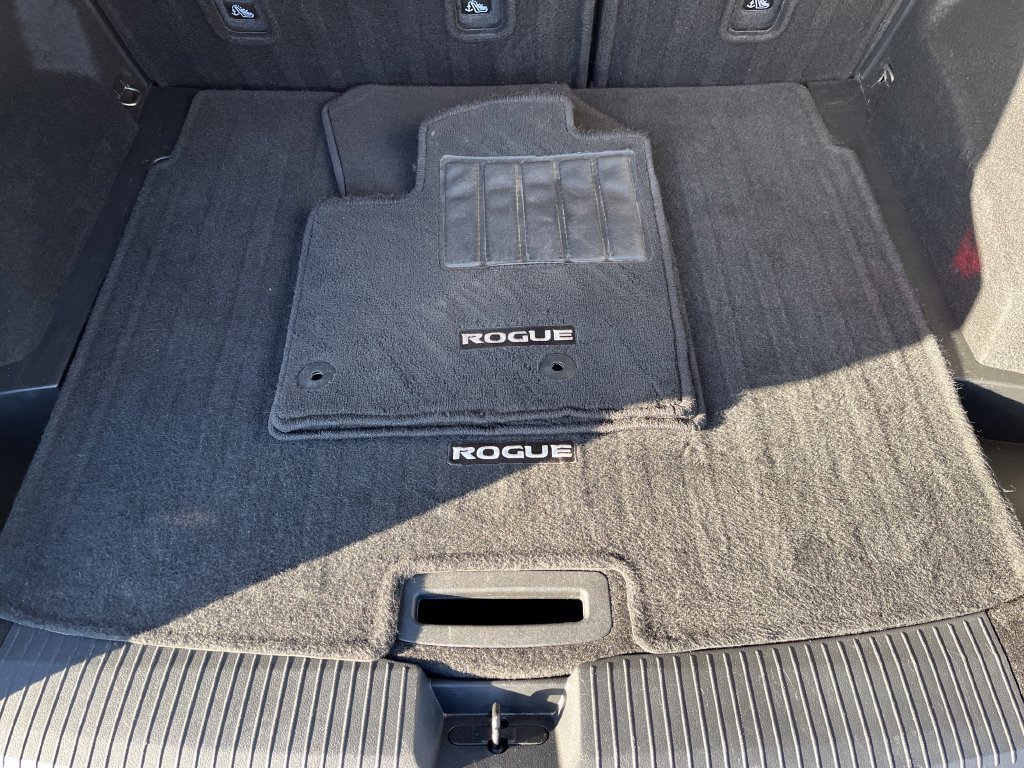 Used 2024 Nissan Rogue S AWD/4WD image 36