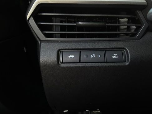 Used 2025 Nissan Altima 2.5 SV FWD image 22