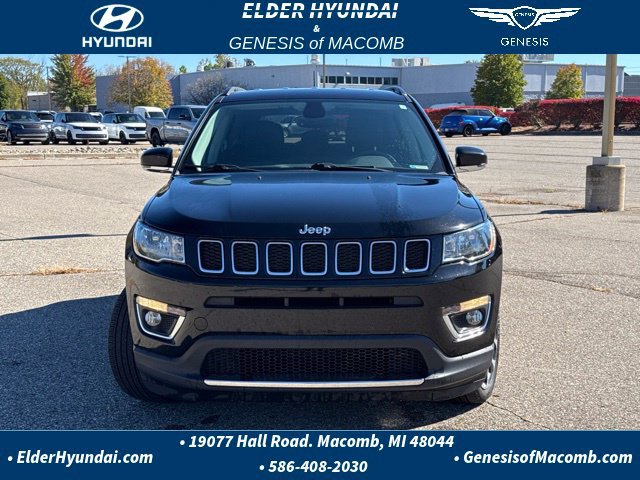 Used 2018 Jeep Compass Limited w/ Navigation Group AWD/4WD image 8