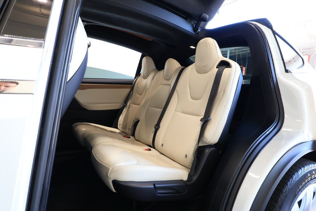 Used 2020 Tesla Model X Performance AWD/4WD image 18