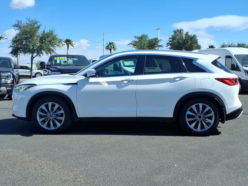 Used 2020 INFINITI QX50 Essential image 2