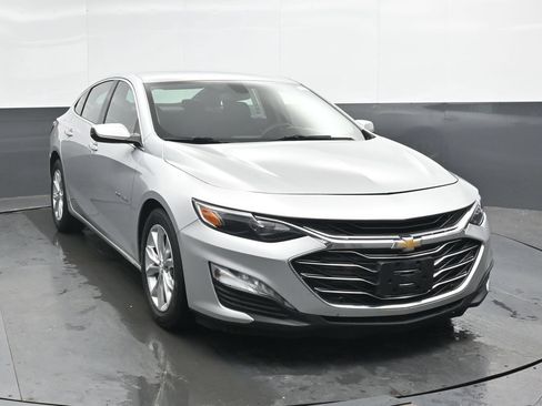 Used 2019 Chevrolet Malibu LT FWD image 4