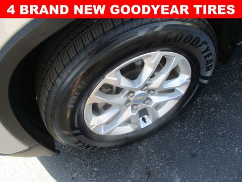 Certified 2020 Chevrolet Traverse LS w/ LPO, Floor Liner Package FWD image 3