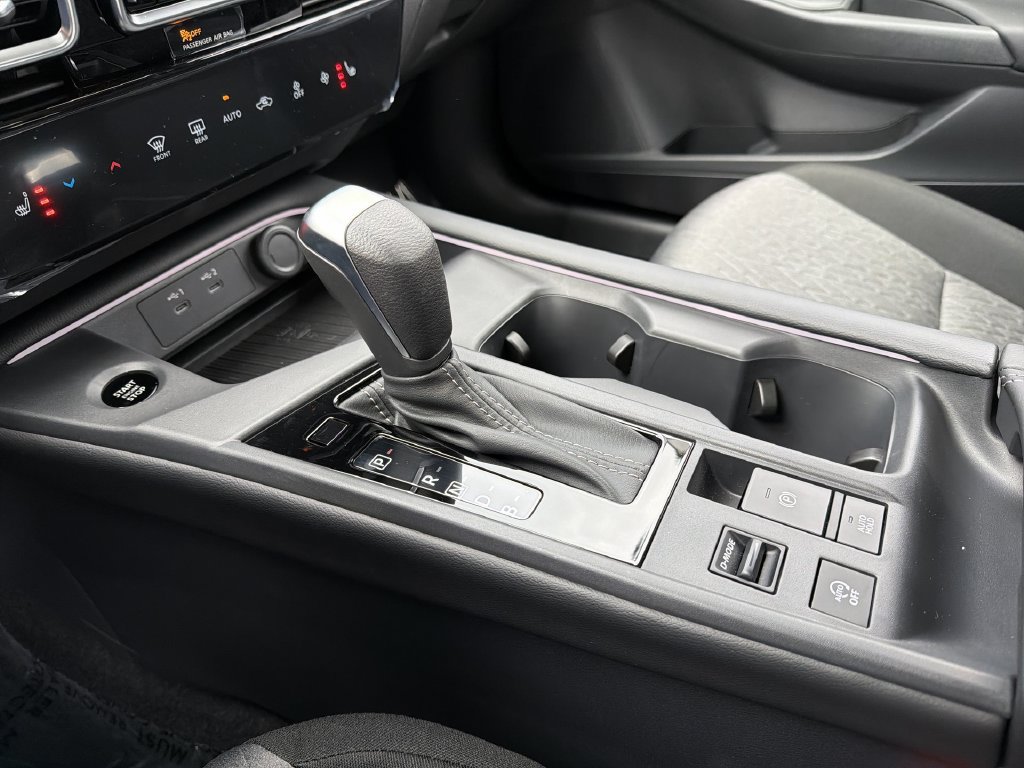 Certified 2026 Nissan Sentra SV w/ SV Convenience Package FWD image 26