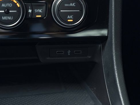 Used 2022 Volkswagen Jetta GLI Autobahn FWD image 34