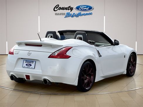 Used 2017 Nissan 370Z Touring Sport image 45