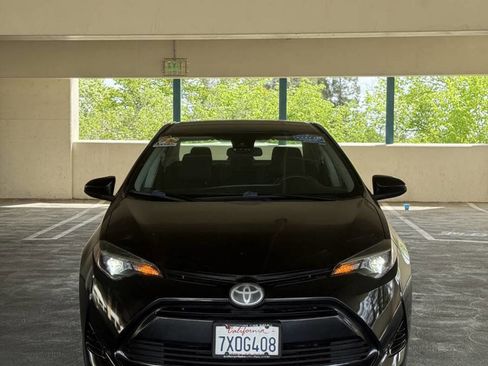 Used 2017 Toyota Corolla LE image 2
