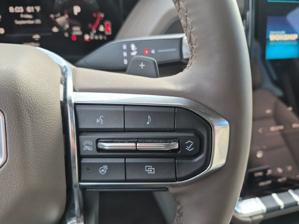 Used 2026 GMC Yukon XL Denali AWD/4WD image 16