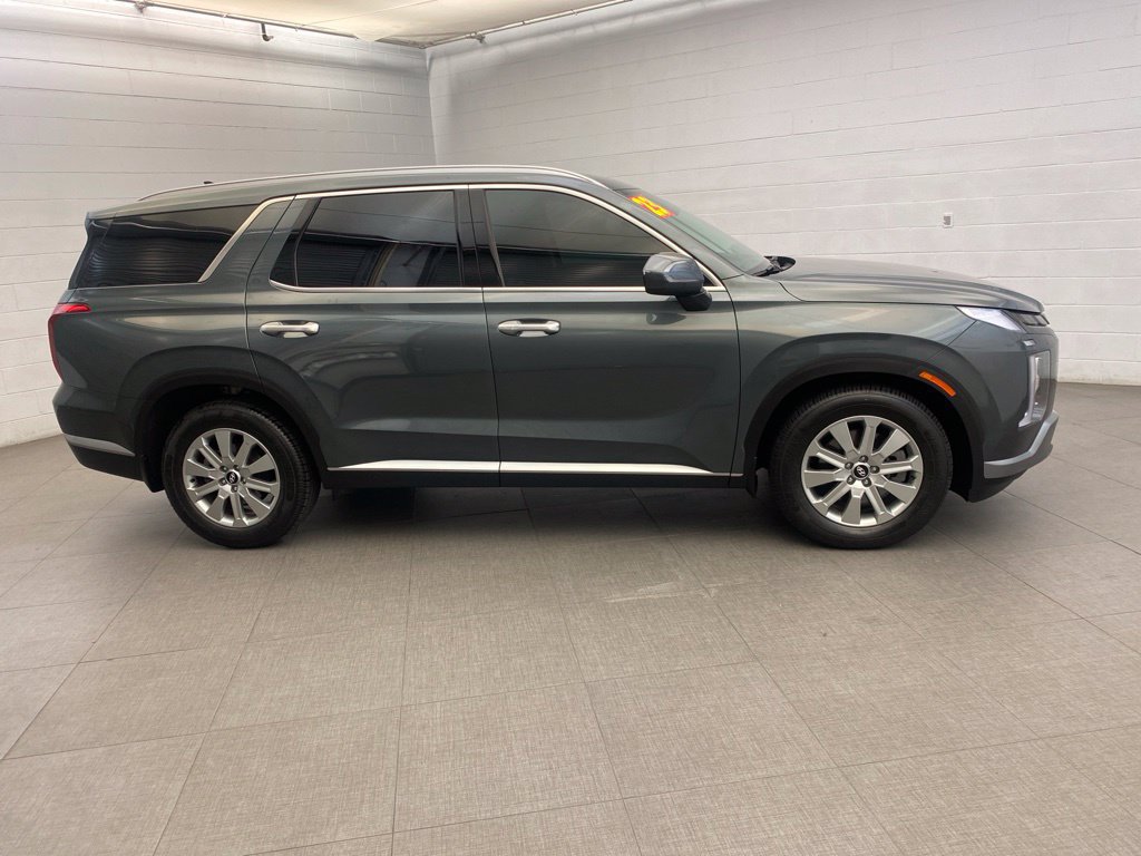 Used 2023 Hyundai Palisade SEL w/ Cargo Package FWD image 8