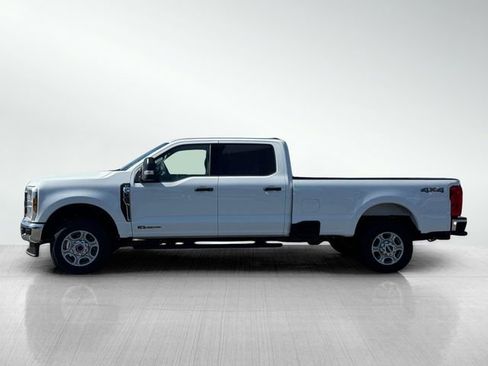 New 2026 Ford F250 XLT image 3