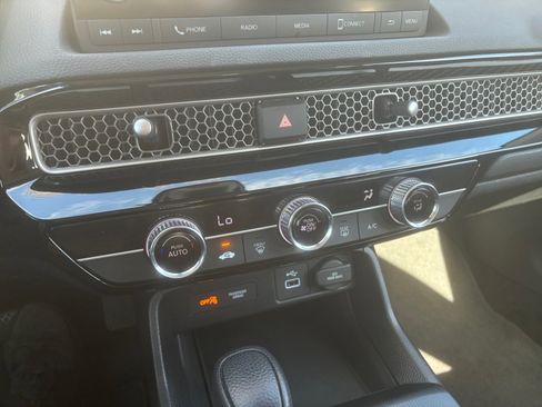 Used 2024 Honda Civic LX image 27