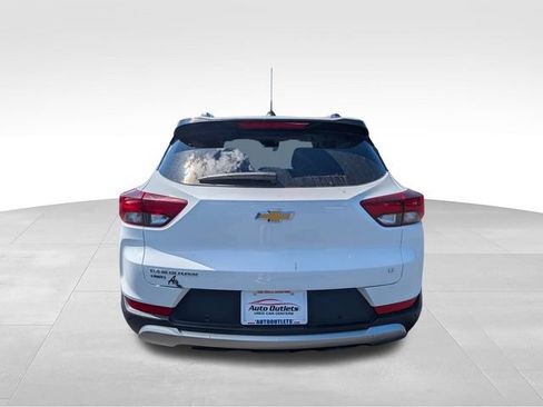 Used 2022 Chevrolet TrailBlazer LT w/ Convenience Package AWD/4WD image 6