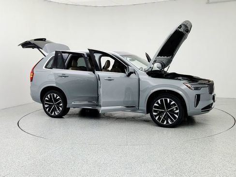 New 2025 Volvo XC90 T8 Core w/ Protection Package Premier image 10