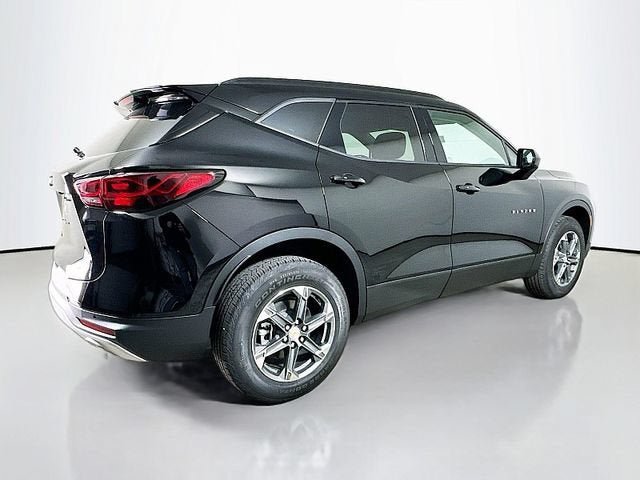 New 2026 Chevrolet Blazer LT w/ Convenience Package AWD/4WD image 7