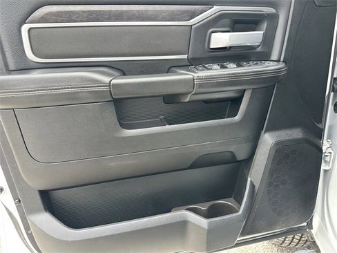 Used 2024 RAM 3500 Big Horn image 10
