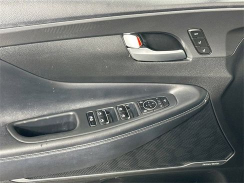 Used 2022 Hyundai Santa Fe Limited image 27