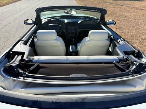 Used 1998 Ford Mustang 2dr Convertible V6 image 48