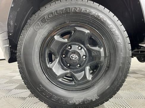 Used 2023 Toyota Tacoma SR AWD/4WD image 11