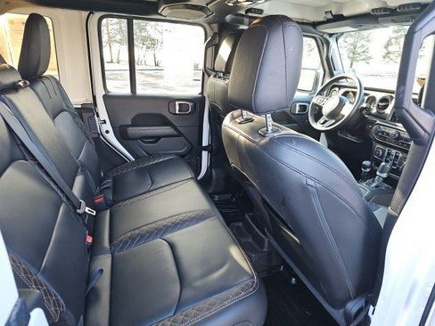 Used 2021 Jeep Wrangler Unlimited Sahara image 16