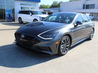 Used 2022 Hyundai Sonata Limited w/ Cargo Package FWD video 1