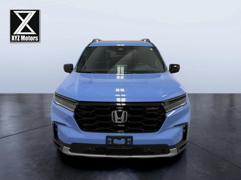 Used 2024 Honda Pilot TrailSport image 8