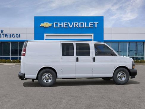 New 2026 Chevrolet Express 2500 w/ Driver Convenience Package image 5