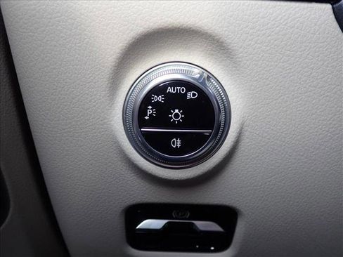 Used 2022 Mercedes-Benz C 300 4MATIC Sedan image 22