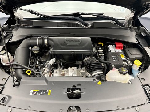 Used 2023 Jeep Compass Latitude w/ Sun and Sound Group AWD/4WD image 28