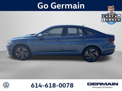 Used 2019 Volkswagen Jetta SEL Premium FWD image 2