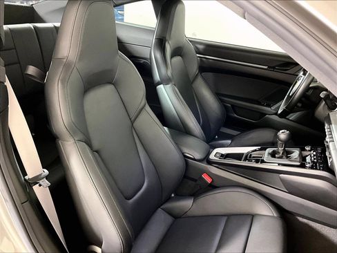 Certified 2024 Porsche 911 Carrera T RWD image 18