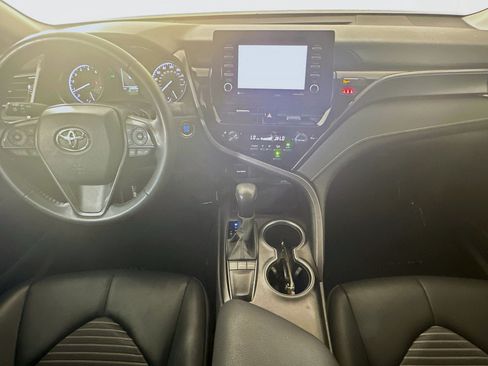 Used 2023 Toyota Camry SE w/ Convenience Package FWD image 27