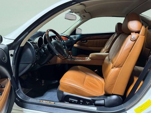 Used 2004 Lexus SC 430 Convertible image 27