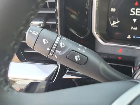 New 2026 GMC Sierra 1500 SLT image 21