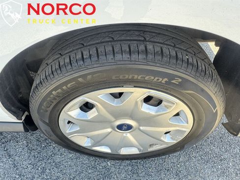 Used 2016 Ford Transit Connect XL FWD image 17
