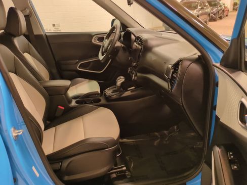 Certified 2023 Kia Soul GT-Line image 10