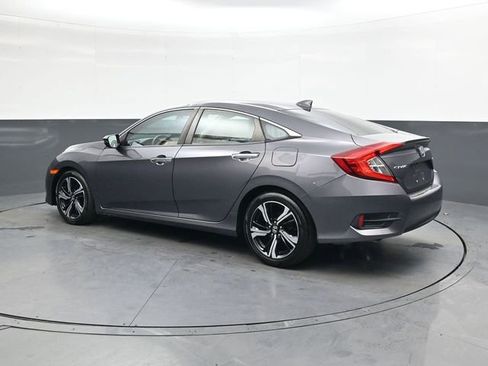 Used 2017 Honda Civic Touring image 6