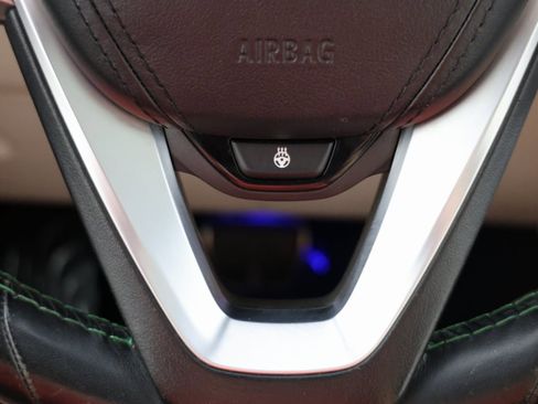 Used 2021 BMW ALPINA XB7 image 32