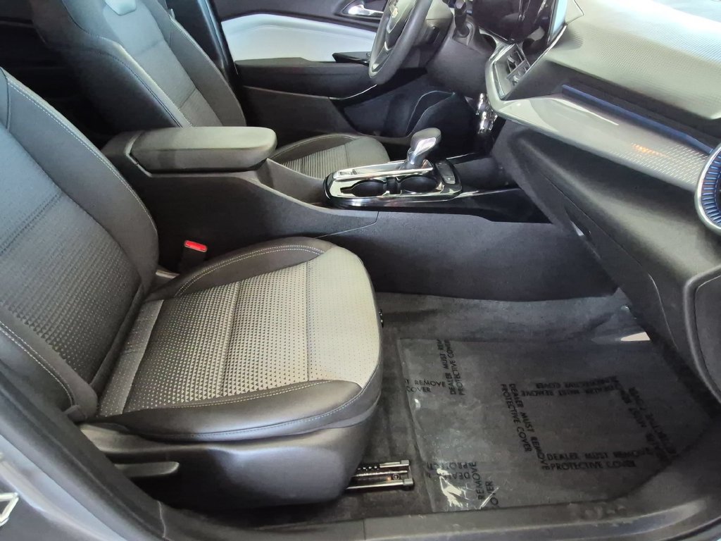 Used 2026 Chevrolet Trax LT FWD image 27