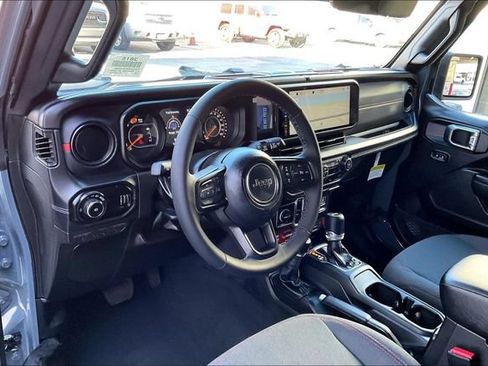 New 2026 Jeep Wrangler Unlimited Rubicon w/ Xtreme 35 Tire Package AWD/4WD image 6