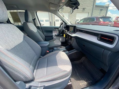 Used 2023 Ford Maverick XLT FWD image 38