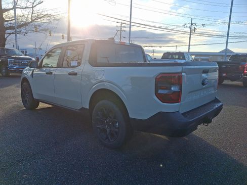 New 2025 Ford Maverick XLT w/ XLT Luxury Package image 5